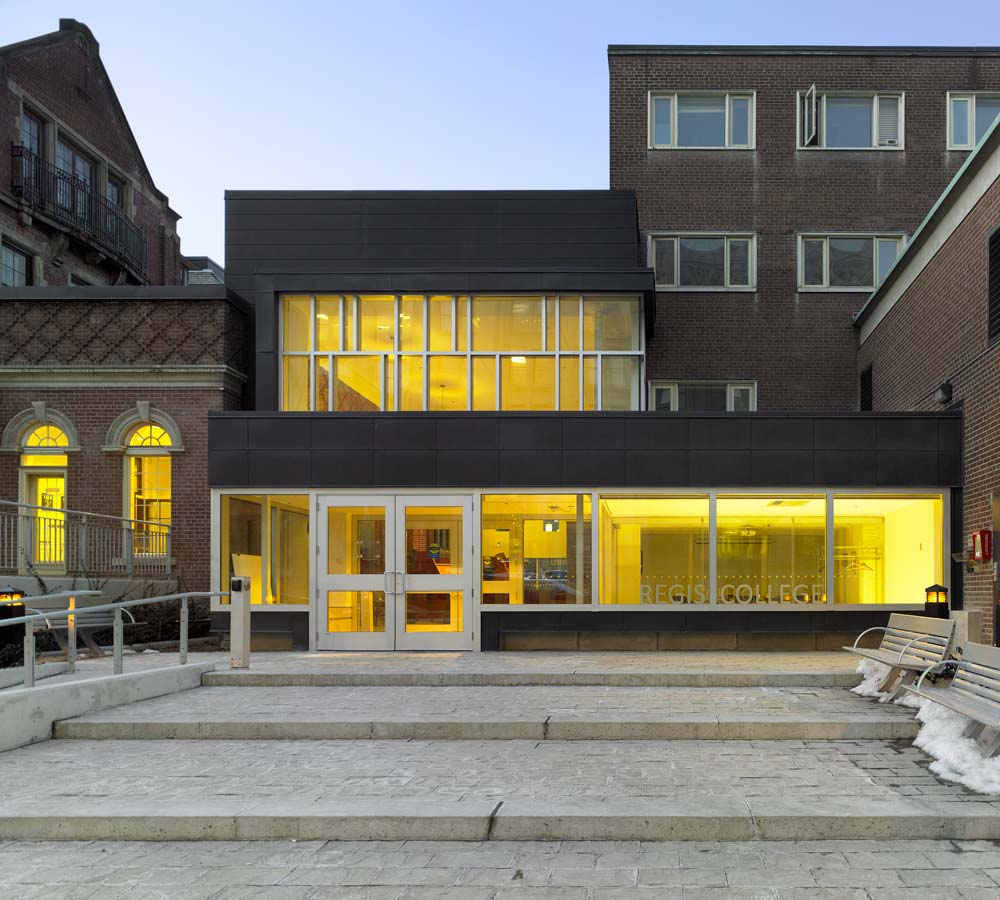 Regis-College
